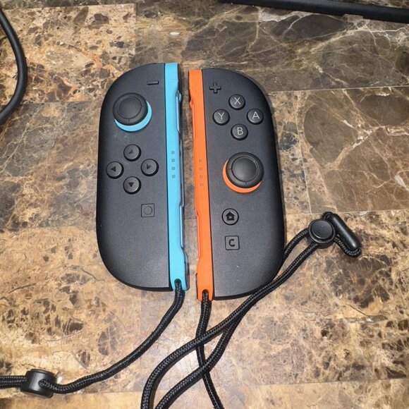 Nintendo Switch 2 Gaming Console Complete in Box (Check the description)🚨 - Picture 3 of 6